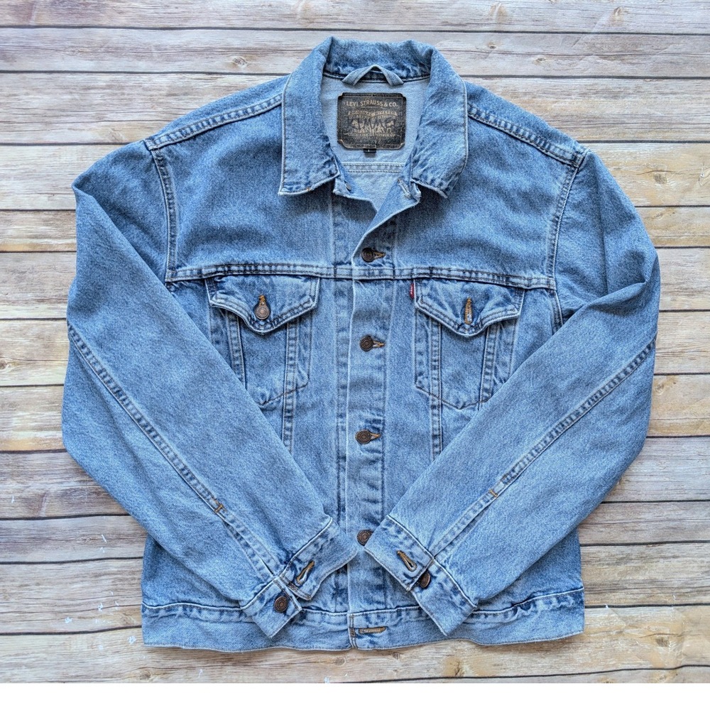 Levi's 70516-0325 Denim Trucker Jacket Mens L Cotton Blue Made in USA Vintage